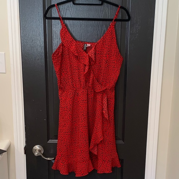 H&M Dresses & Skirts - 3/20$ H&M Dress